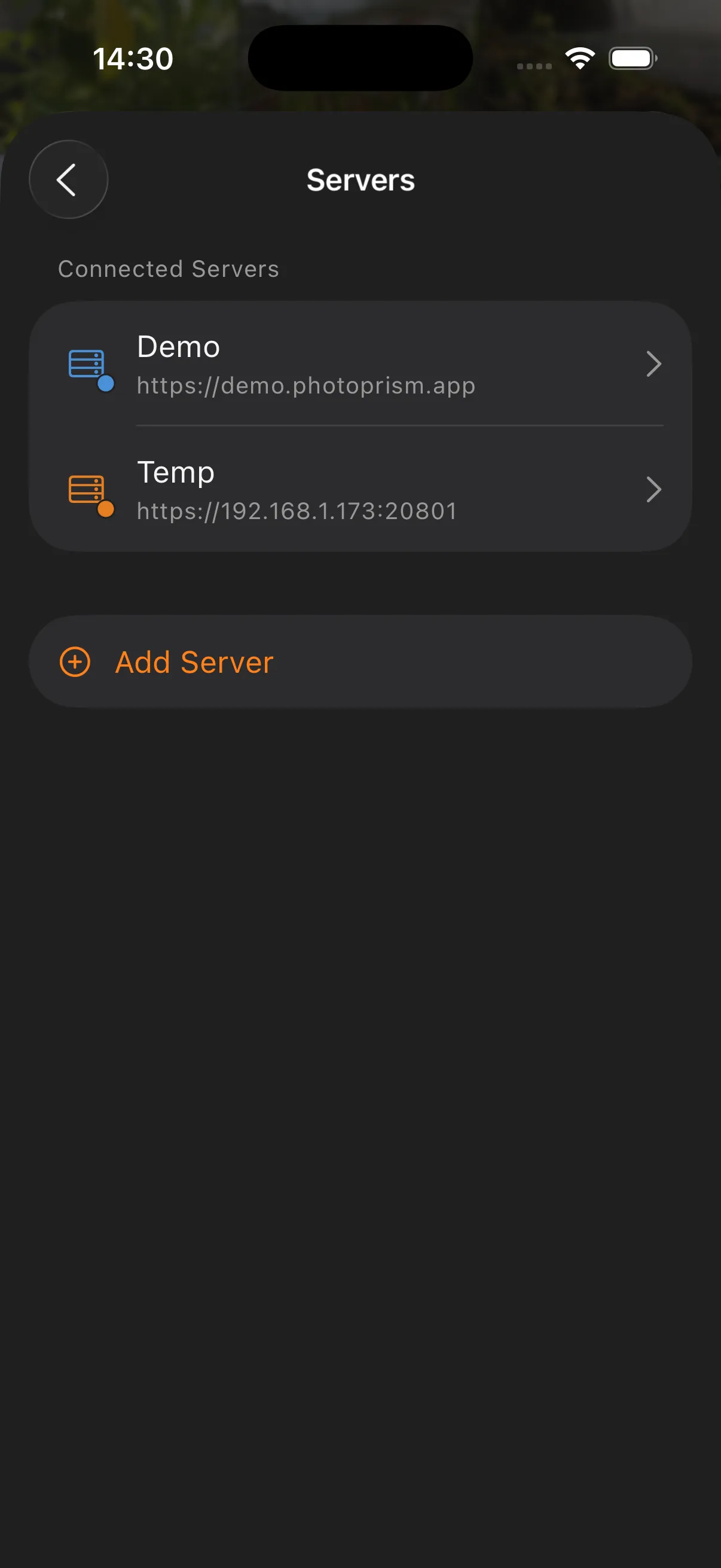 Prismic – manage multiple PhotoPrism servers from one iOS app